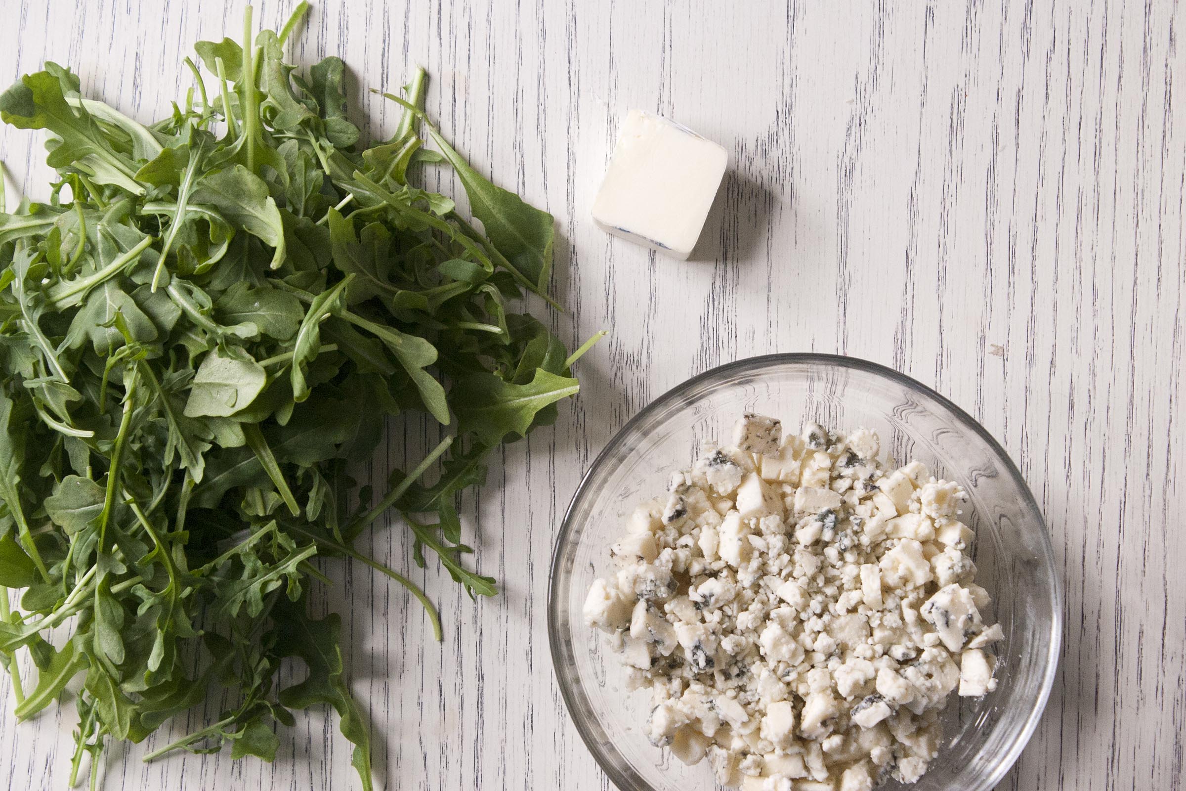 Fast Gorgonzola & Arugula Marinara • www.lifeaswecookit.com