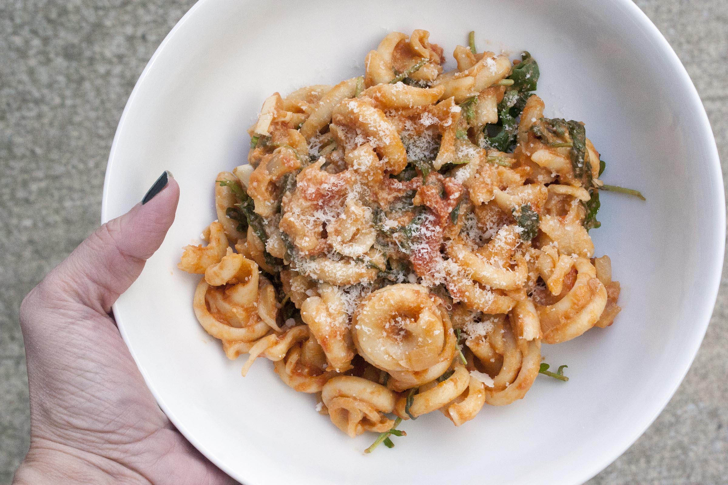 Bowl of Gorgonzola & Arugula Marinara and Pasta • www.lifeaswecookit.com