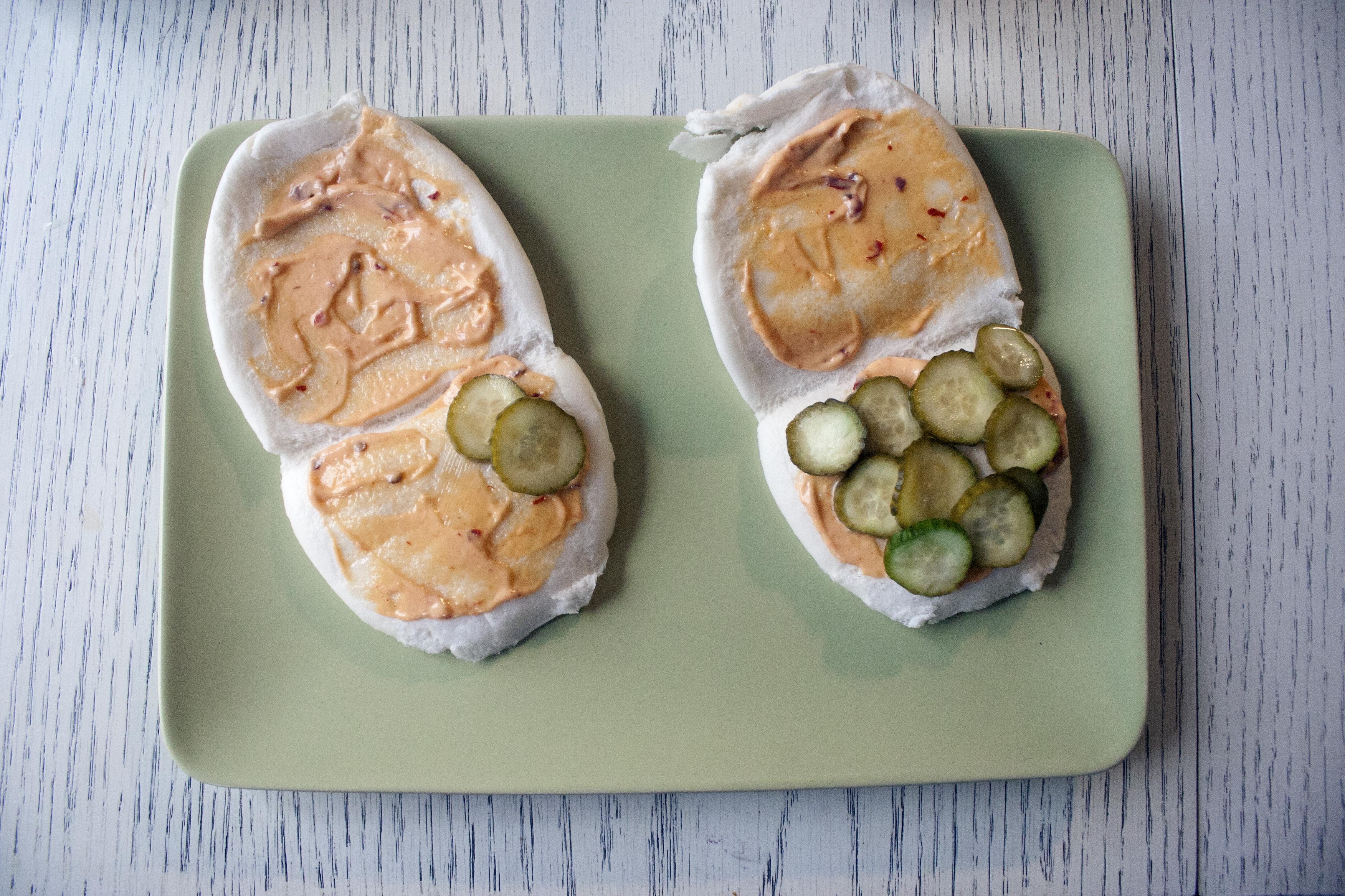 Mushroom Steamed Buns: Sesame Roasted King Mushrooms & Pickle Steamed Buns - vegetarian and make ahead. lifeaswecookit.com