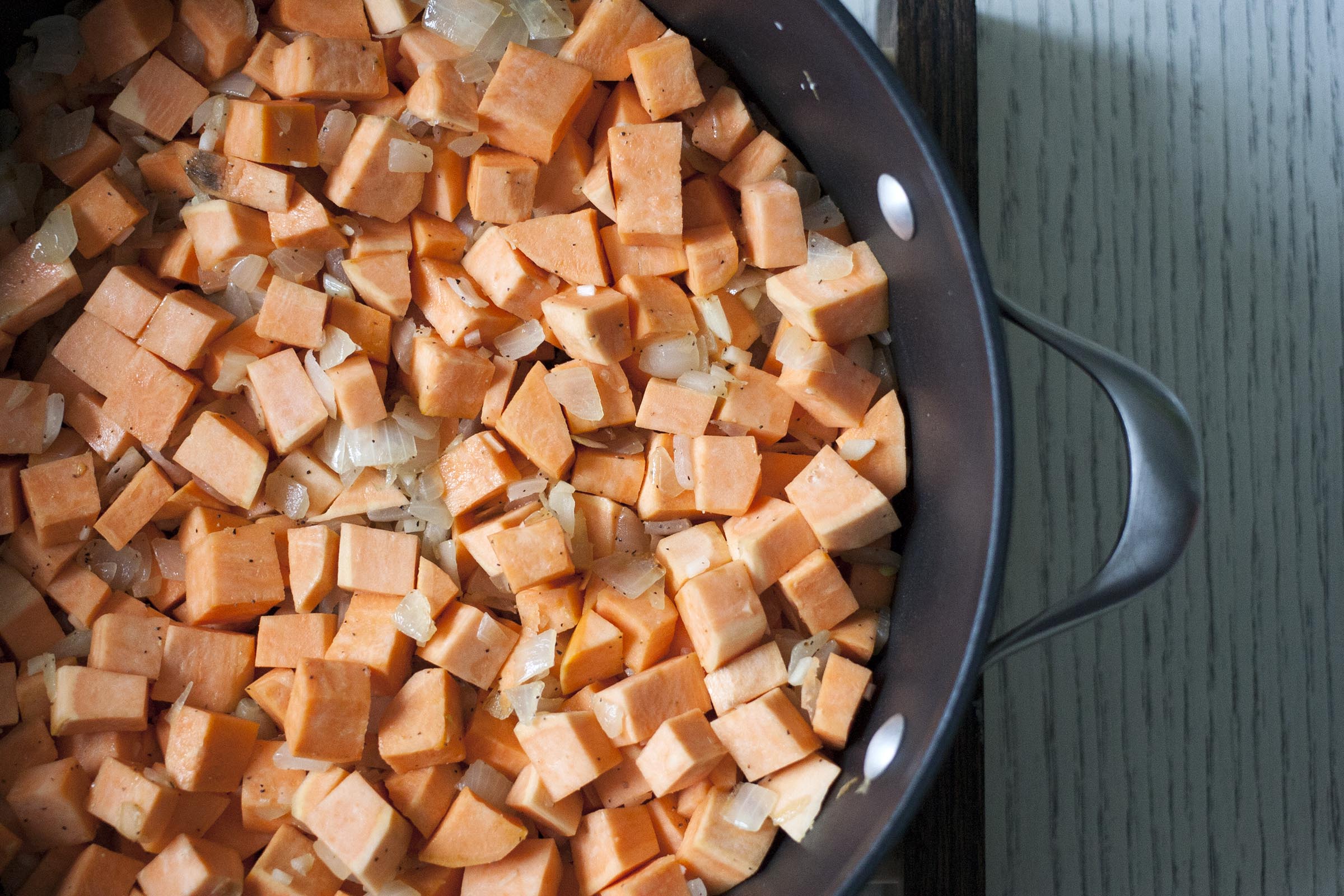 This Sweet Potato Chowder is dairy-free, ultra-creamy and full of flavor thanks to tahini and miso. lifeaswecookit.com