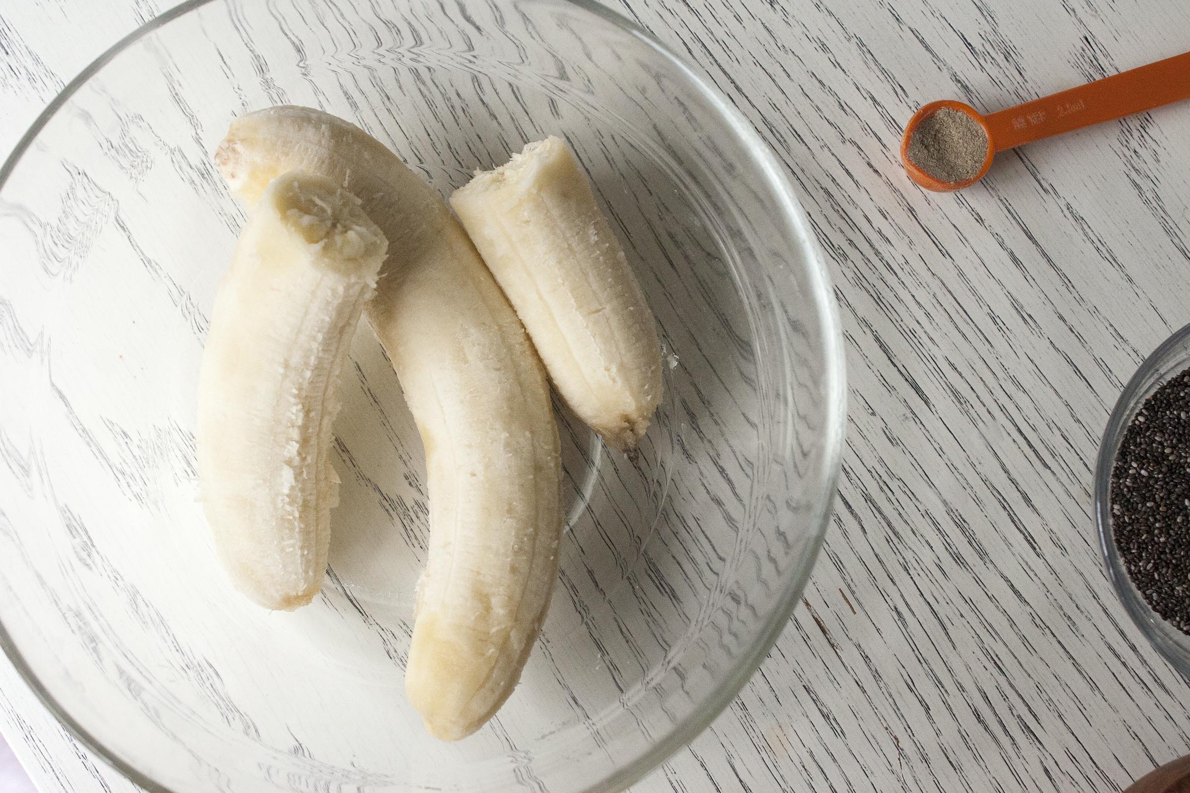 Ripe Bananas for Banana Cardamom Chia Pudding Recipe. www.lifeaswecookit.com