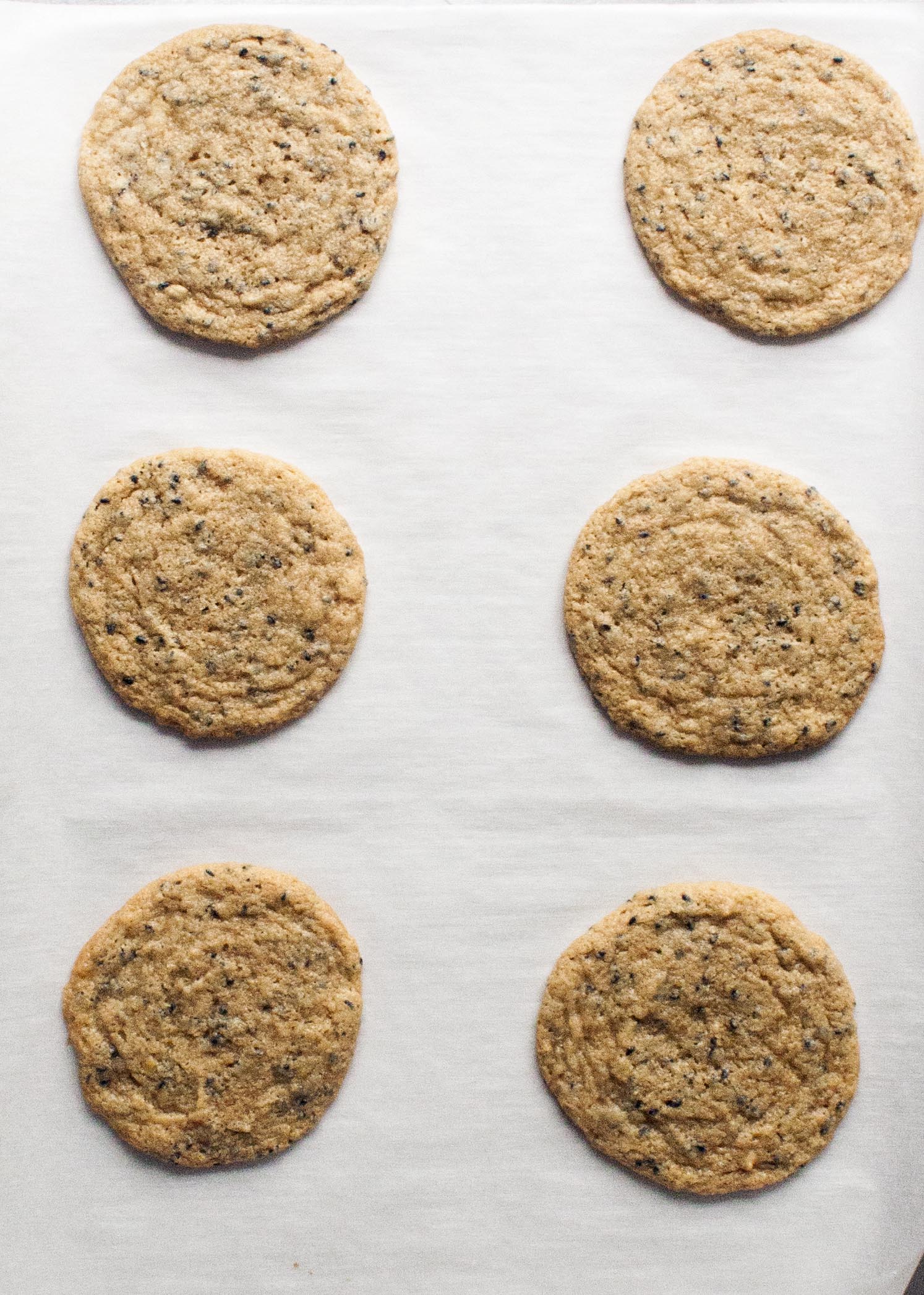 Baked Chewy Triple Sesame Cookies. www.lifeaswecookit.com